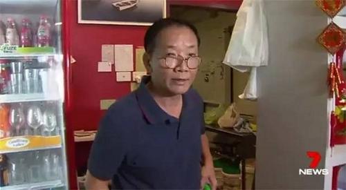 中國僑網(wǎng)61歲華人店員Peter Vuong,。(今日悉尼微信公眾號援引7NEWS圖片)