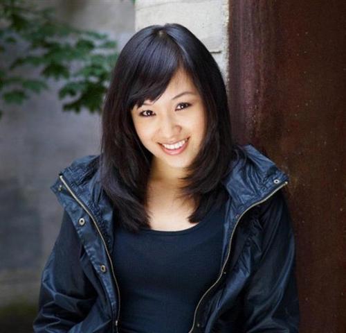 中國僑網(wǎng)華裔女演員王愛倫,。來源:加拿大華人網(wǎng)