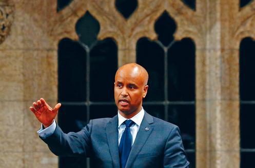 中國僑網(wǎng)加拿大聯(lián)邦移民,、難民和公民部長胡辛(Ahmed Hussen)。(加拿大《星島日報》)