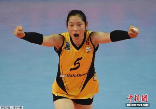 中國(guó)僑網(wǎng)資料圖,,2016女排土超季前賽,瓦基弗銀行3-1卡薩爾馬焦雷,,朱婷首秀轟下20分,。