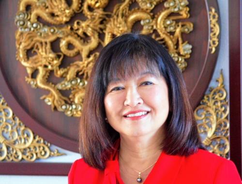 中國僑網(wǎng)前費利蒙副市長陳李素英推動灣區(qū)十多個城市通過決議案,支持國會為二戰(zhàn)華裔軍人追贈金章,。(美國《世界日報》/陳李素英提供)