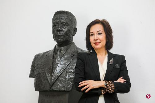 中國(guó)僑網(wǎng)新加坡時(shí)尚界名人陳麗音是前南洋大學(xué)創(chuàng)辦人陳六使孫女。(新加坡《聯(lián)合早報(bào)》/陳斌勤 攝)