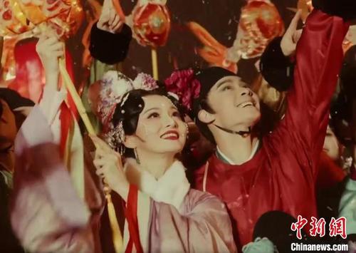 中國僑網(wǎng)《元夕之約》 節(jié)目截圖
