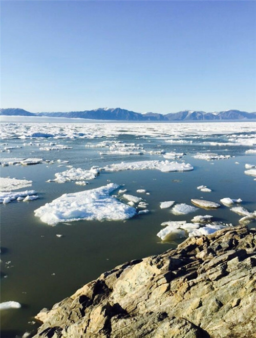 加拿大北極地區(qū)的浮冰融化