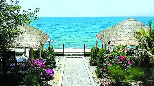 越南南部熱門旅游城市芽莊的海邊風(fēng)情,。