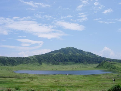 圖為阿蘇九重國立公園。圖片由環(huán)境省提供,。(日本共同社)