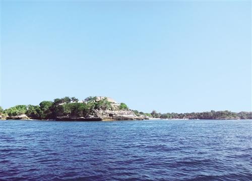 中國僑網(wǎng)圖為印尼旅游勝地巴厘島美麗的海景,。 田 原供圖