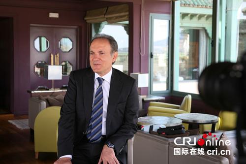中國僑網(wǎng)摩洛哥旅游局局長阿卜杜拉費耶 祖亭接受記者采訪現(xiàn)場