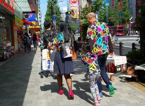 中國(guó)僑網(wǎng)購(gòu)物天國(guó)秋葉原,。(日本《中文導(dǎo)報(bào)》/張石 攝)