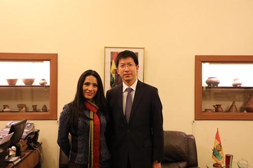 中國(guó)僑網(wǎng)圖片來(lái)源:中國(guó)駐玻利維亞大使館網(wǎng)站。