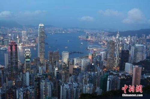 中國僑網(wǎng)資料圖:香港中環(huán)。中新社記者 洪少葵 攝