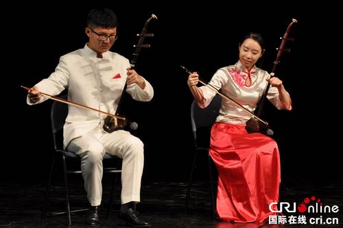中國僑網(wǎng)民樂表演,。(張瑾 攝)