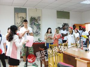 中國僑網(wǎng)西南大學洋雷鋒。