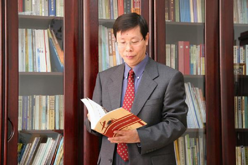 北京語(yǔ)言大學(xué)校長(zhǎng)崔希亮,。圖片來(lái)源:新華社