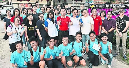 “快樂學習中文班”開課,,獲得許多華裔子弟報讀,反應(yīng)踴躍,,希望繼續(xù)提升華文水平,將華文文化發(fā)揚光大,。(馬來西亞《星洲日報》)