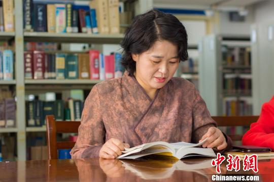 康善喜是圖書館里的“??汀?余東山