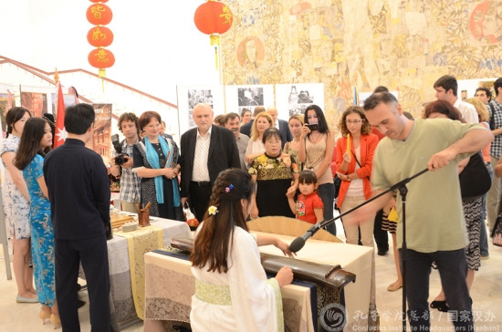 羅馬尼亞使館節(jié)中國展臺