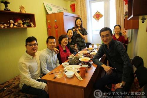 中國僑網(wǎng)孔子課堂教師歡慶新年