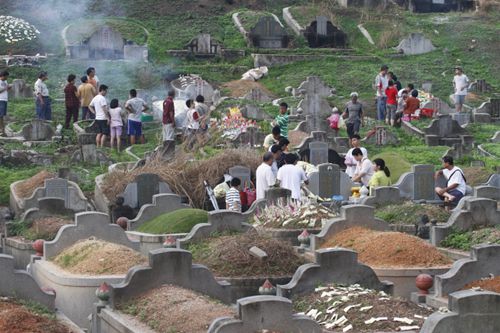 中國(guó)僑網(wǎng)馬來西亞吉打州教育局不阻止州內(nèi)華校申請(qǐng)清明節(jié)事假,。(馬來西亞《星洲日?qǐng)?bào)》 檔案照)