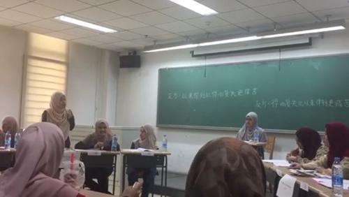 中國(guó)僑網(wǎng)辯論賽視頻截圖,。(馬來(lái)西亞《詩(shī)華日?qǐng)?bào)》資料圖)