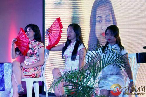 中國僑網(wǎng)菲律賓學(xué)生的精彩表演,。(菲龍網(wǎng))