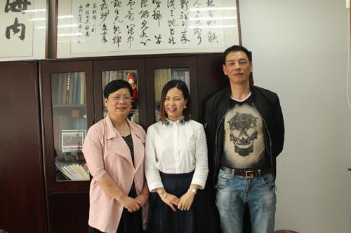 中國(guó)僑網(wǎng)合影