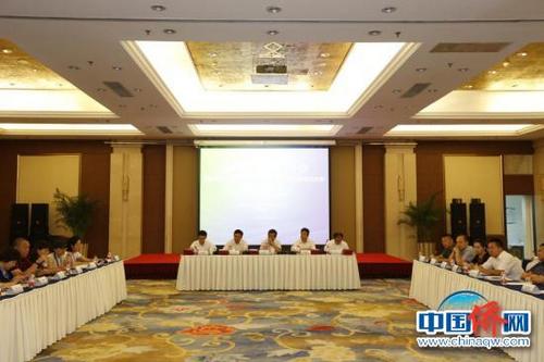 中國僑網(wǎng)座談會現(xiàn)場 趙猛攝