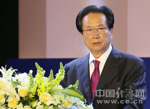 中國僑網(wǎng)陳經(jīng)緯發(fā)表演講,。