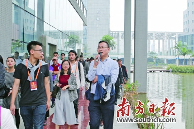 中國(guó)僑網(wǎng)海歸精英參觀佛山(國(guó)家)火炬創(chuàng)新園,,了解禪城創(chuàng)業(yè)條件與創(chuàng)業(yè)氛圍,。禪城人社局供圖