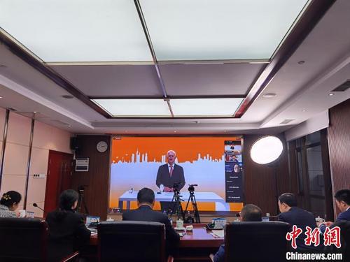 中國僑網貴州線上參加第八屆“一帶一路”中德經濟合作對話會,?!≈苎嗔?攝