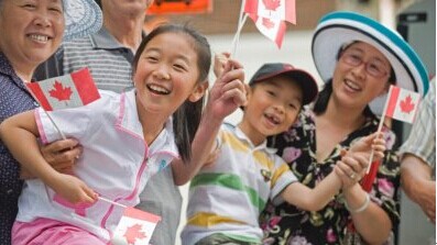 中國僑網(wǎng) 新移民開辦的公司為加拿大開拓美國之外市場立下汗馬功勞,。(加拿大《星島日報》援引加通社)