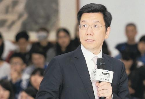中國(guó)僑網(wǎng)臺(tái)灣教育部門未吸引頂尖陸生,遭批“路越走越偏”。(圖片來源:臺(tái)灣《聯(lián)合報(bào)》)