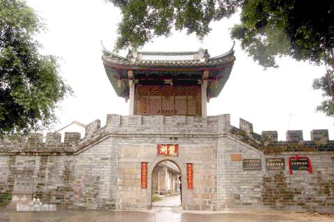 龍湖古寨,。