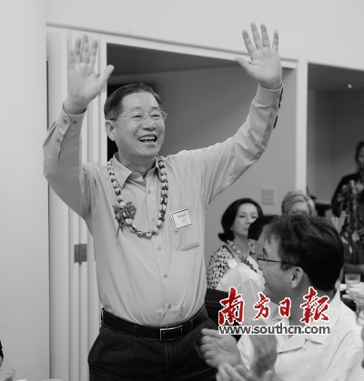 2013年,蕭潤君隨團訪問夏威夷,,與孫中山革命追隨者后代及中山鄉(xiāng)親會面,。