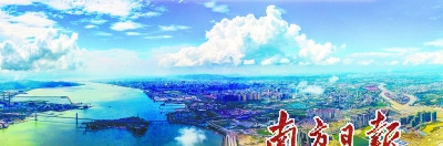 中國僑網(wǎng)華僑試驗區(qū)人實干擔(dān)當(dāng),,奮勇爭先,,試驗區(qū)建設(shè)日新月異。蔡立喜 攝