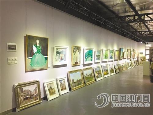 中國(guó)僑網(wǎng)南村藝術(shù)部落現(xiàn)正舉辦廣東寫意油畫學(xué)會(huì)作品展,。