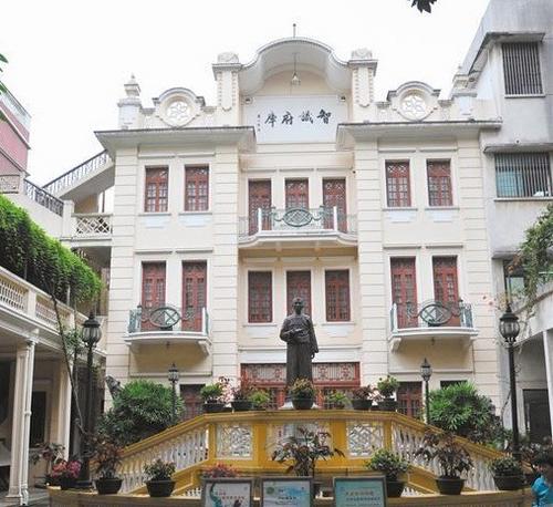 中國僑網(wǎng)現(xiàn)在的景堂圖書館。張奕維 攝