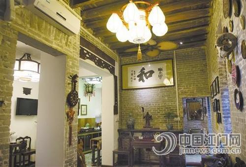 中國僑網(wǎng)在“一屋”,,你可以真切地感受到獨(dú)屬于老街的滄桑,。