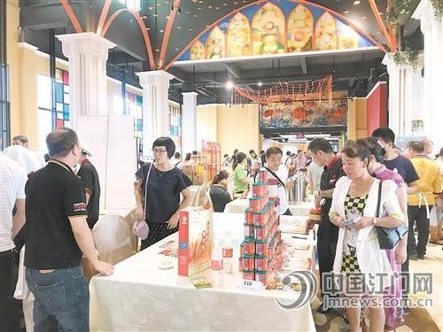 中國僑網交流會上,,優(yōu)質特色食材引人關注,。