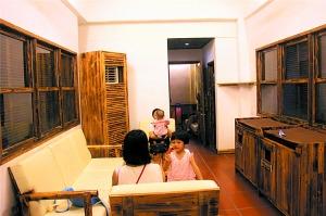 中國僑網(wǎng)“母嬰室”內(nèi)部有空調(diào),,有專門的換尿布區(qū)。文/圖 廣州日報全媒體記者曾毅