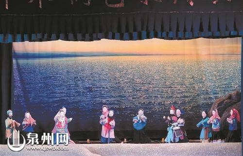 中國(guó)僑網(wǎng)掌中木偶戲《惠安女抗倭》劇照