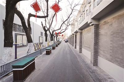 中國(guó)僑網(wǎng)治理后的方家胡同更加清爽干凈,。(攝影/本報(bào)記者 魏彤)