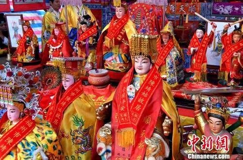 中國僑網(wǎng) 50余家陳靖姑宮廟順天圣母金身回福州陳靖姑故居“省親”?!∮浾邉⒖筛z