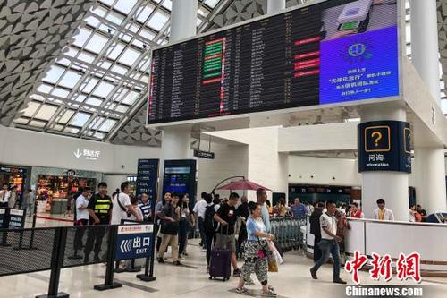 中國(guó)僑網(wǎng)圖為??诿捞m機(jī)場(chǎng)航站樓。美蘭機(jī)場(chǎng) 供圖