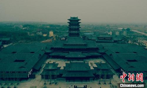 中國(guó)僑網(wǎng)江西最大仿宋建筑群臨汝書(shū)院已經(jīng)竣工,,即將投入運(yùn)營(yíng),?!⊥蹶魂?yáng) 攝