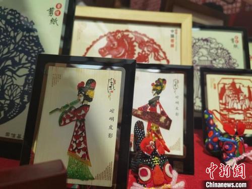 中國僑網(wǎng)圖為6月10日至12日,2021年“文化和自然遺產(chǎn)日”甘肅省非遺宣傳展示系列活動在蘭州展開,。(中新網(wǎng) 閆姣/攝)