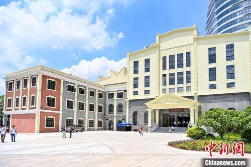 中國僑網(wǎng)廣州華僑博物館開館內(nèi)部試運(yùn)行 陳驥旻 攝