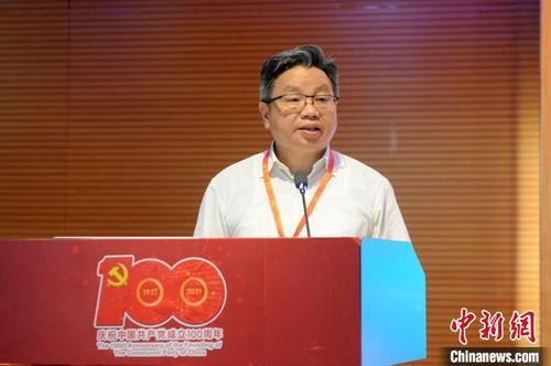 中國僑網(wǎng)中華全國臺灣同胞聯(lián)誼會副會長楊毅周致辭,。 張金川 攝