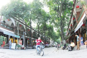 中國僑網(wǎng)漳州古城一角,。(《閩南日報》/鄭蔡樂 攝)