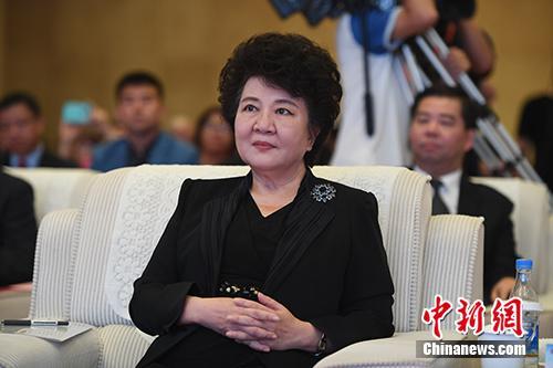 中國(guó)僑網(wǎng)圖為2017年9月10日,,國(guó)務(wù)院僑務(wù)辦公室主任裘援平出席第九屆世界華文傳媒論壇,。中新社記者 張斌 攝